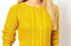 Jak nosit žlutý svetr?