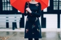 Červený deštník pro romantiky