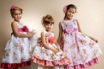 Krásné a módní šaty pro dívky 10 let
