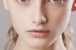 Oční make-up pro blondýnky s šedýma očima