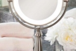 Osvětlené stolní zrcadlo: klady a zápory
